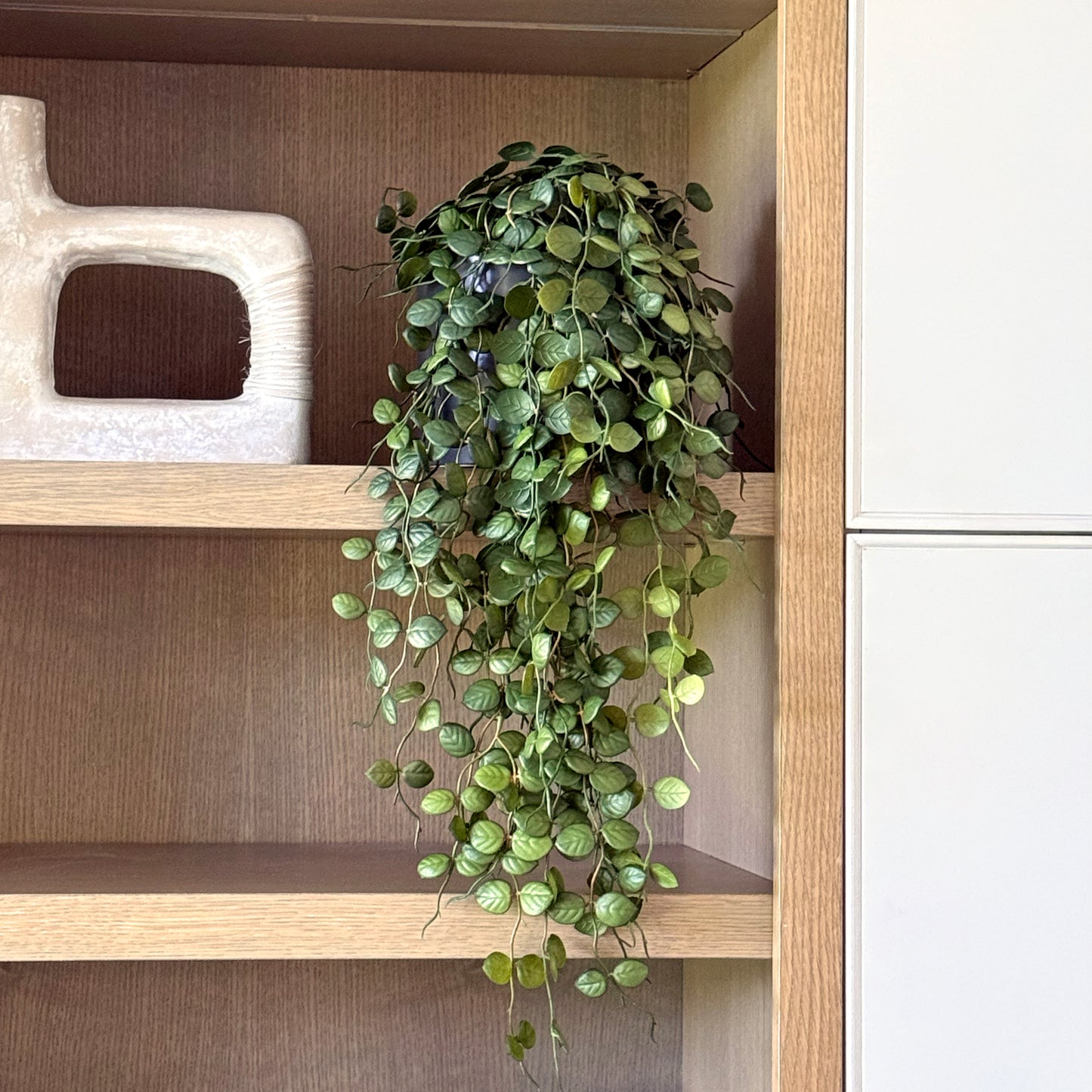 Hanging Button Leaf