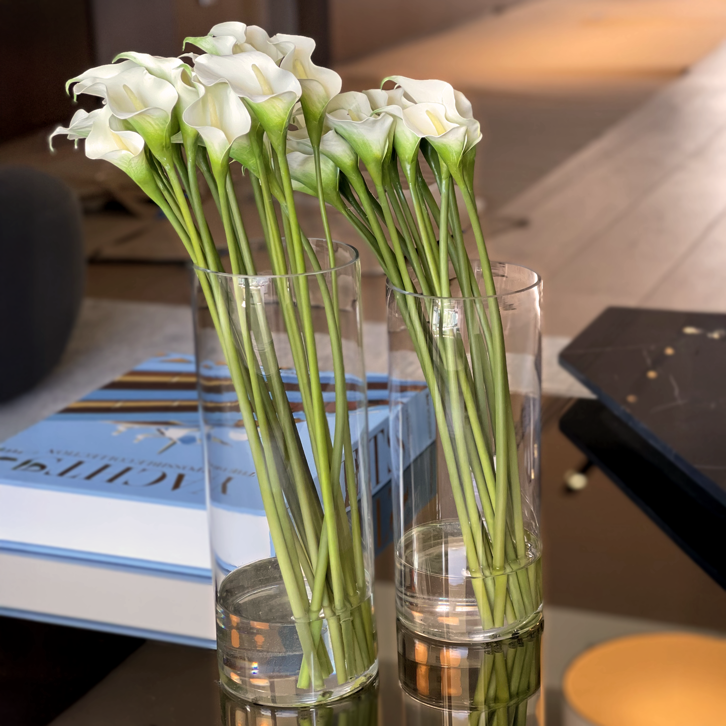 White Callas Cylinder